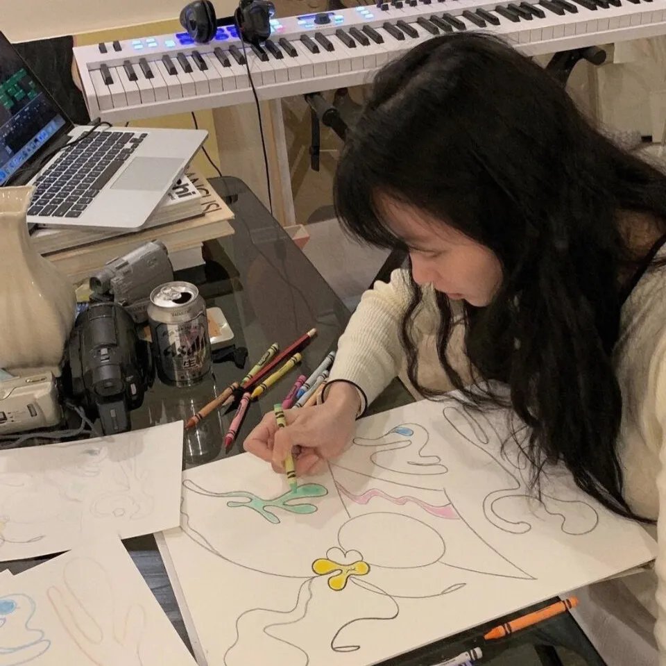 绝嗣帝王有崽啦！群臣欢呼雀跃